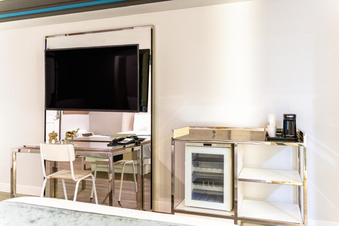 Aspire Inn Studios & Spas Bellflower Ngoại thất bức ảnh