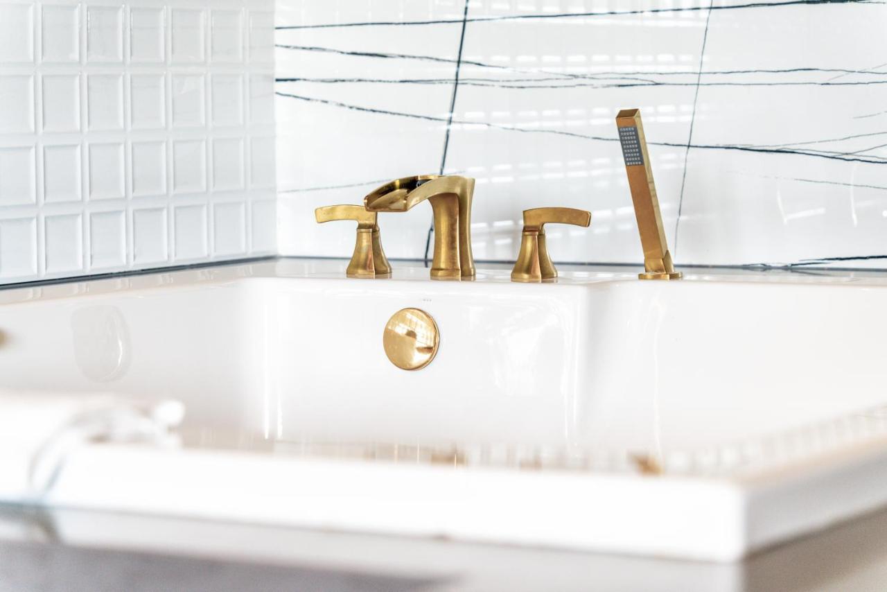 Aspire Inn Studios & Spas Bellflower Ngoại thất bức ảnh